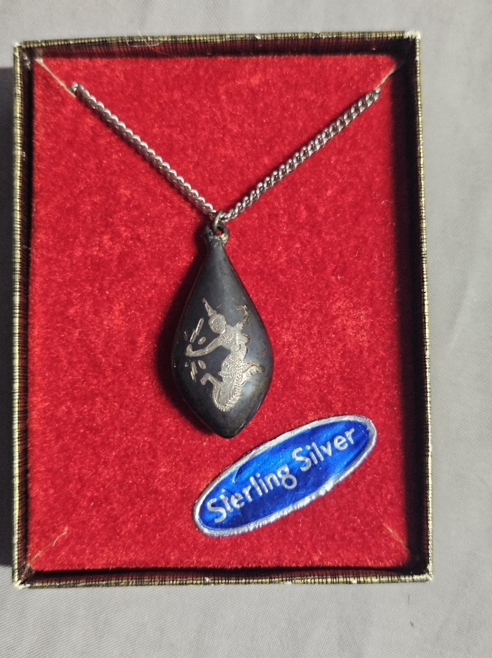 Vintage Siem Niello Silver Mekkalah Black Teardrop Pendant Necklace